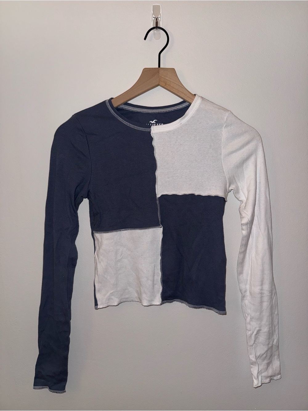 Hollister Colorblock Ribbed Baby Tee — Navy & White